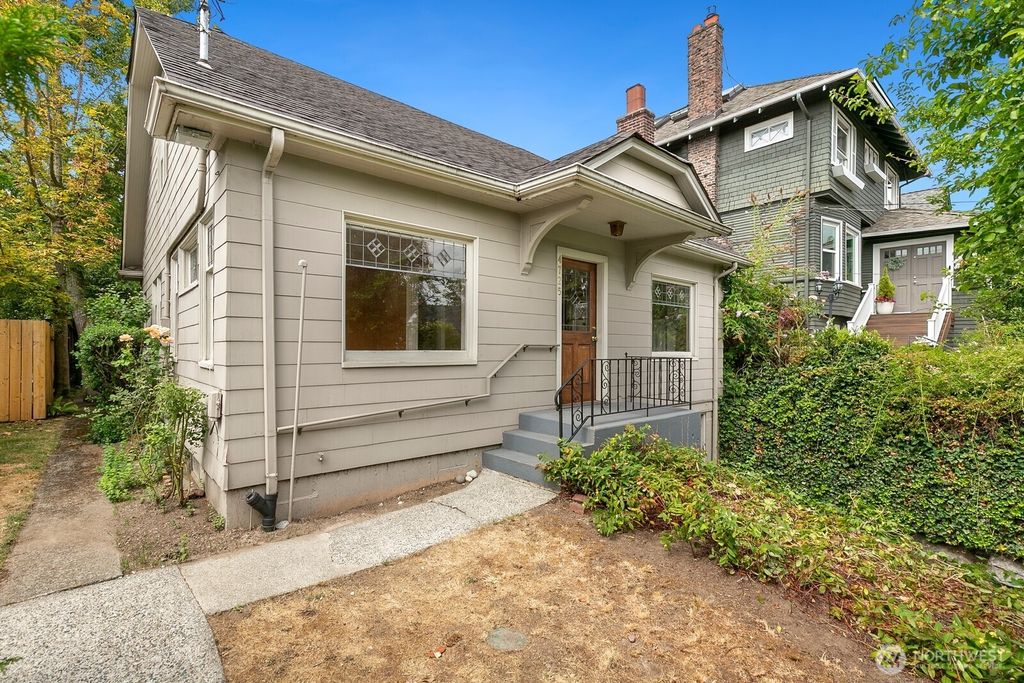 Photo of 4725 4th Avenue NE, Seattle, WA 98105 (MLS # 2417818)
