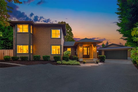 Photo of 701 20th Avenue W, Kirkland, WA 98033 (MLS # 2595313)