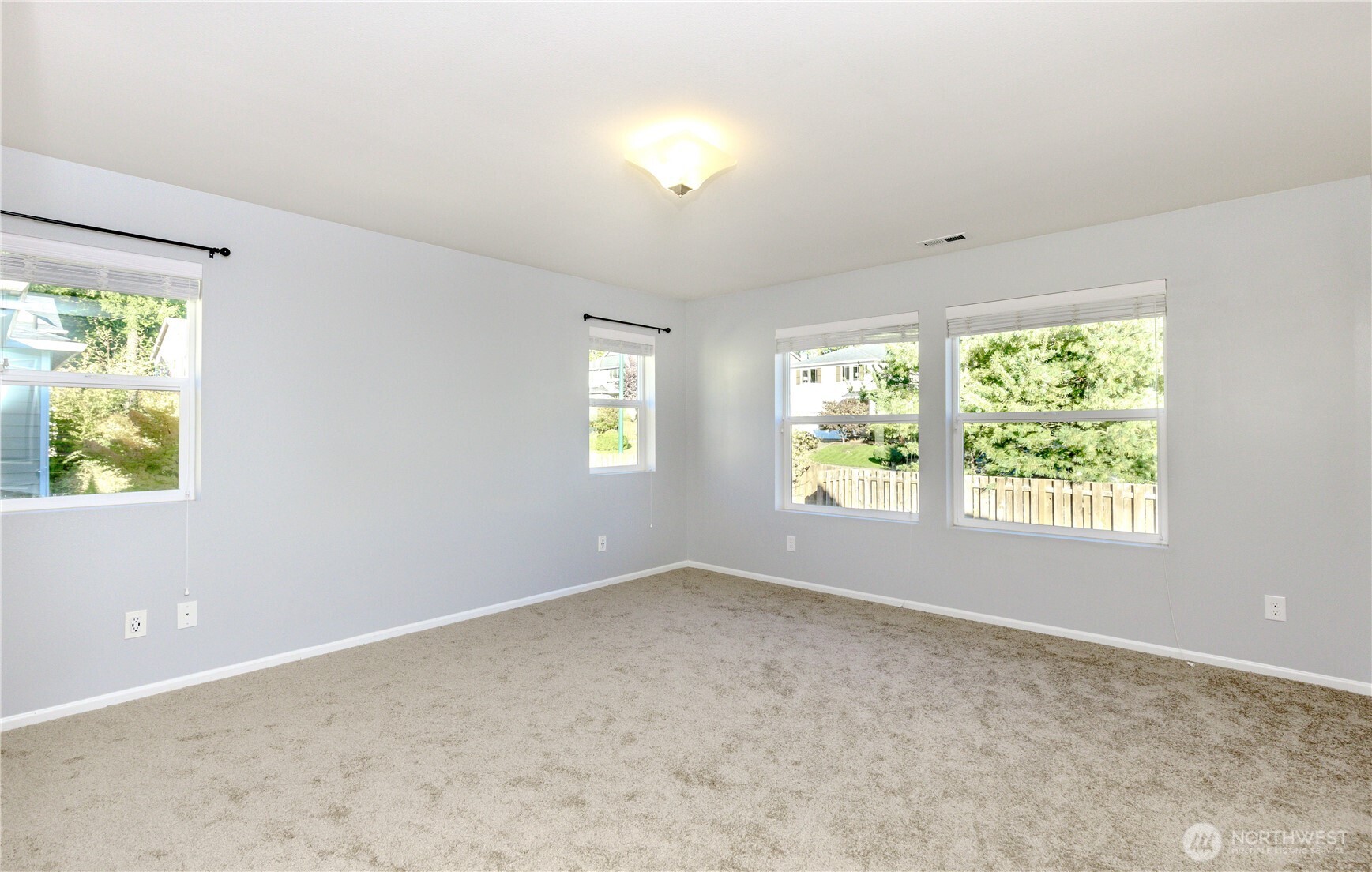 Maple Valley, Washington 98038, United States, 4 Bedrooms Bedrooms, ,3 BathroomsBathrooms,Residential,Active,228869