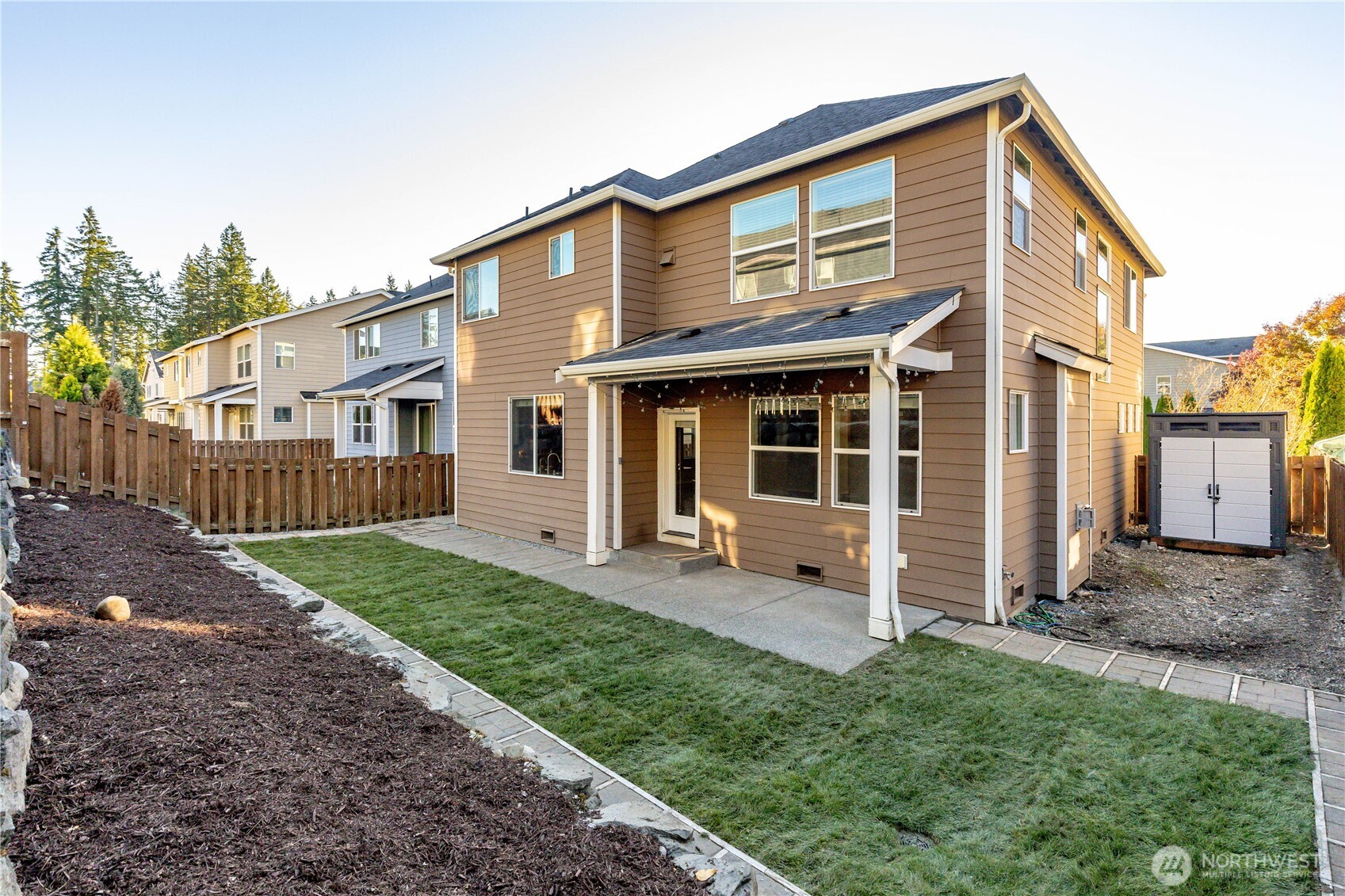 Maple Valley, Washington 98038, United States, 4 Bedrooms Bedrooms, ,3 BathroomsBathrooms,Residential,Active,228869