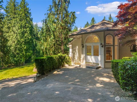 Photo of 20843 SE 123rd Street, Issaquah, WA 98027 (MLS # 2539557)