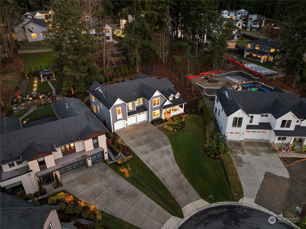 Photo of 4535 117th Drive NE, Kirkland, WA 98033 (MLS # 2187886)