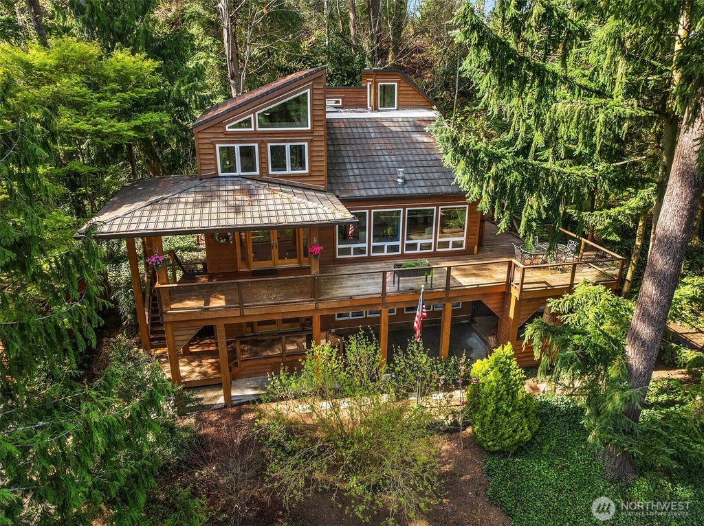 Photo of 5021 E Mercer Way, Mercer Island, WA 98040 (MLS # 2536763)