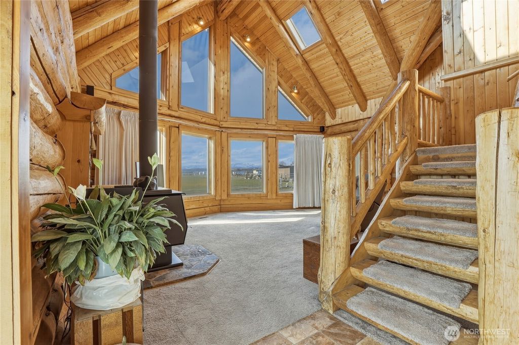 Photo of 14254 Rutherford Road, Yakima, WA 98903 (MLS # 2481078)