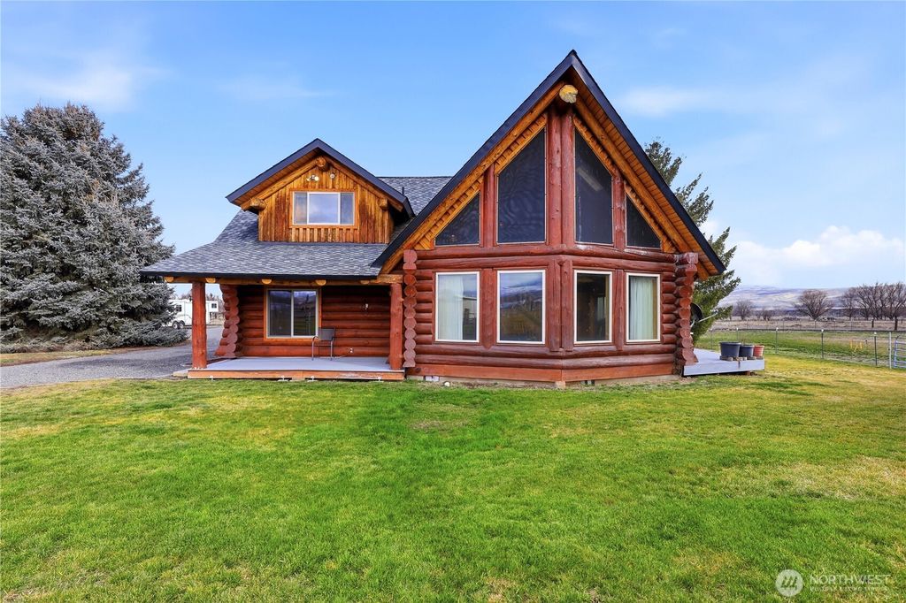 Photo of 14254 Rutherford Road, Yakima, WA 98903 (MLS # 2481078)