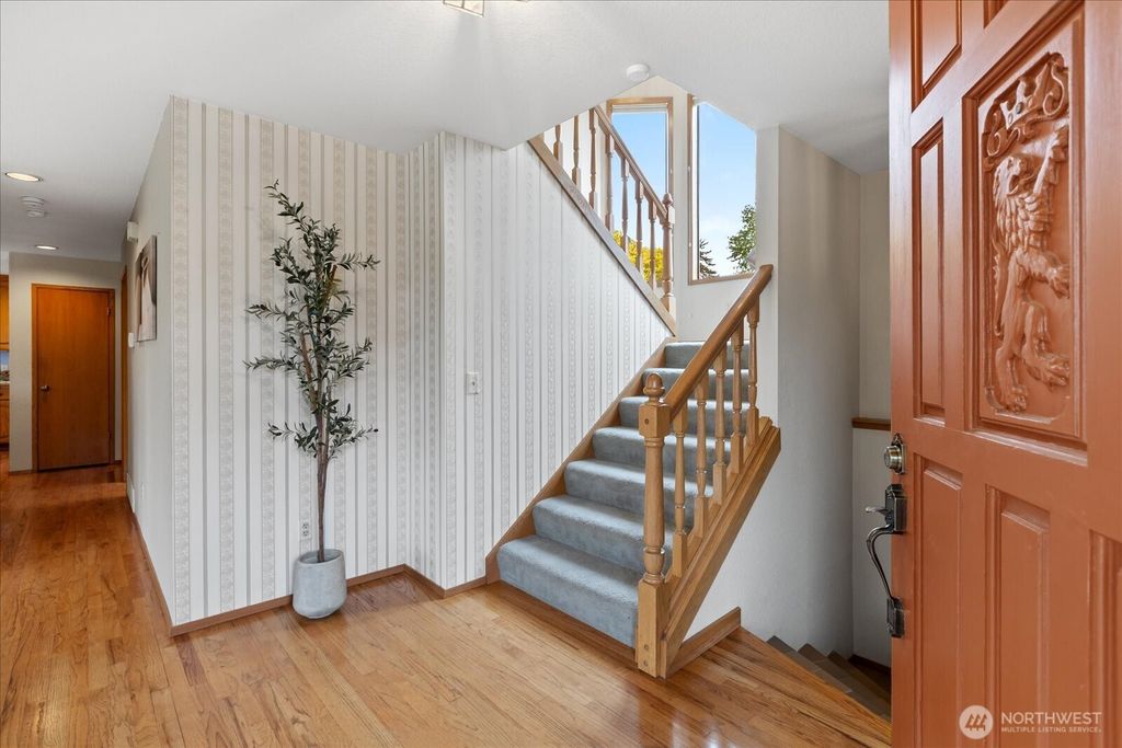 Photo of 732 Cedar Street, Edmonds, WA 98020 (MLS # 2376343)