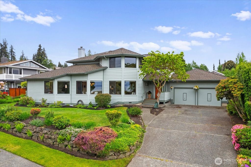Photo of 732 Cedar Street, Edmonds, WA 98020 (MLS # 2376343)