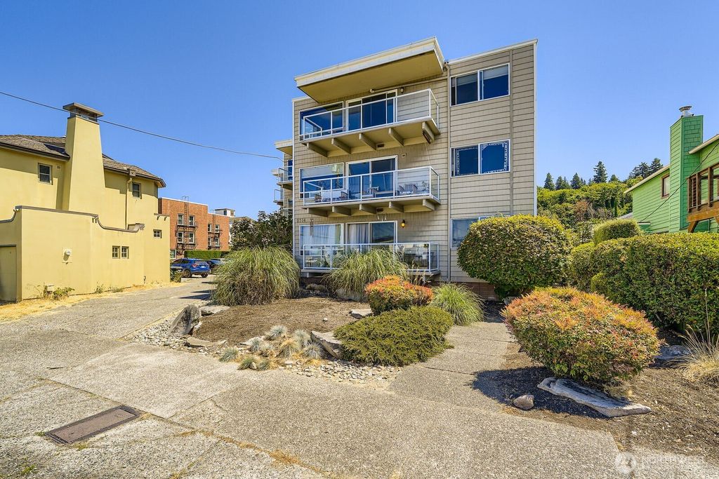 Photo of 2514 57th Avenue SW #301, Seattle, WA 98116 (MLS # 2404505)