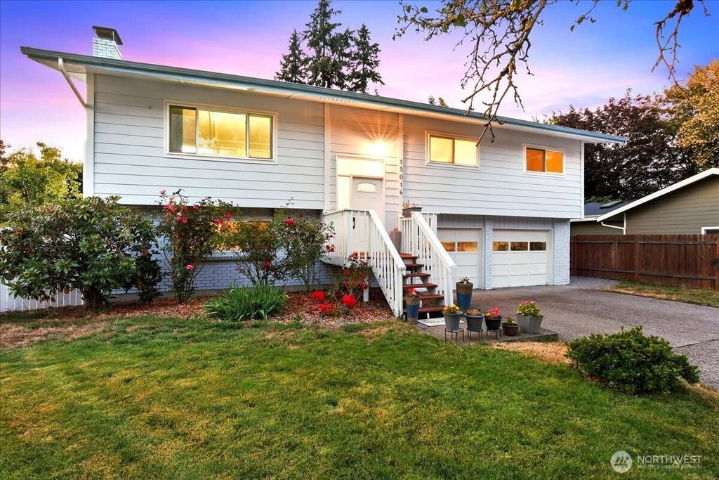 Photo of 15016 NE 74th Street, Vancouver, WA 98682 (MLS # 2558326)
