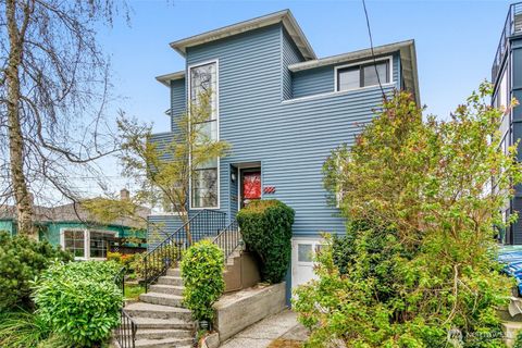 Photo of 555 Galer Street, Seattle, WA 98109 (MLS # 2506316)