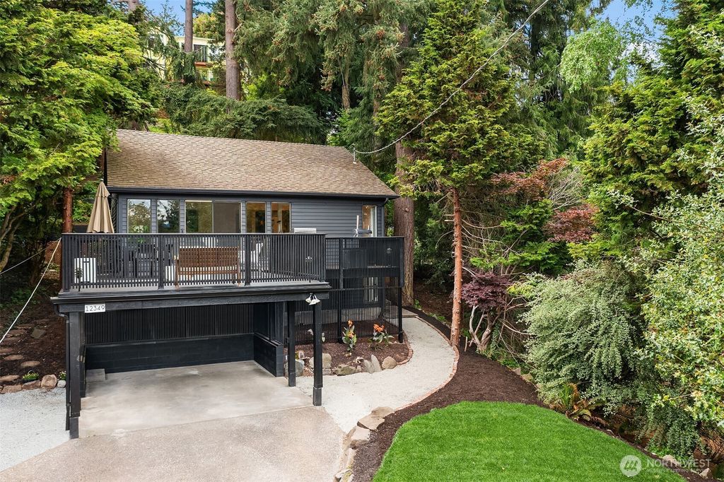 Photo of 12349 42nd Avenue NE, Seattle, WA 98125 (MLS # 2386708)