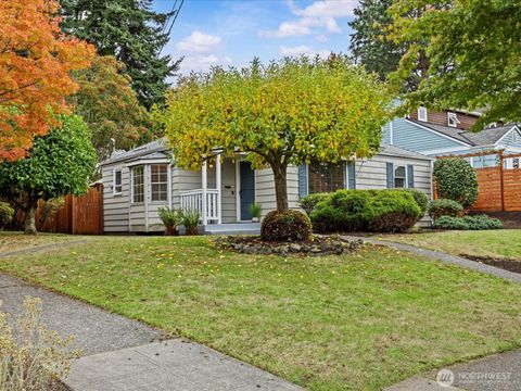 Photo of 3420 32nd Avenue W, Seattle, WA 98199 (MLS # 2444538)