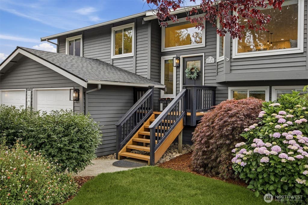 Photo of 21436 4th Place S, Des Moines, WA 98198 (MLS # 2550245)