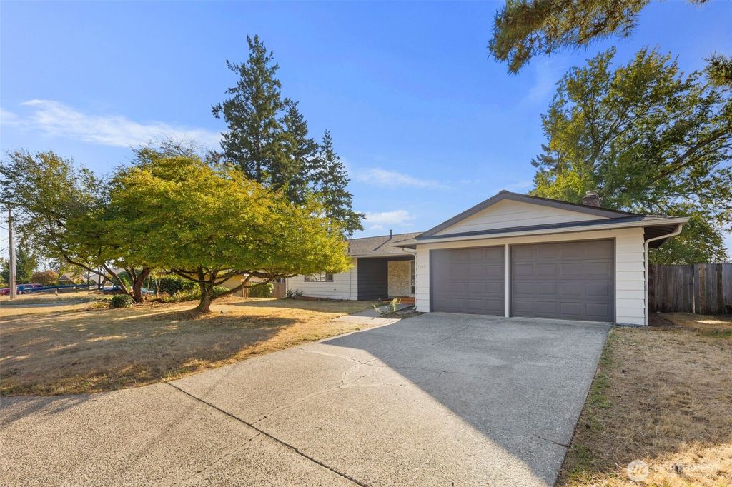 Photo of 17145 NE 5th Place, Bellevue, WA 98008 (MLS # 2437428)
