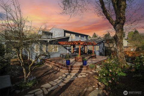 Photo of 1017 N 31st Street, Renton, WA 98056 (MLS # 2502581)