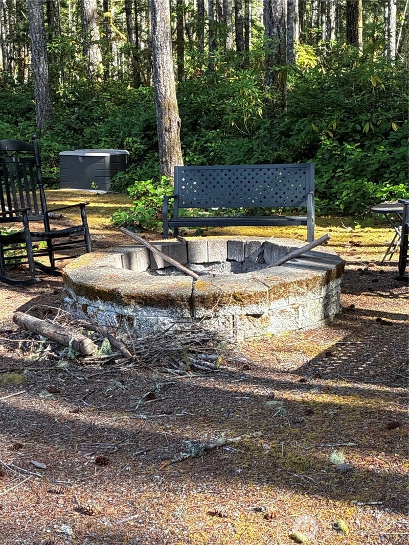 1954 Nellita Road NW