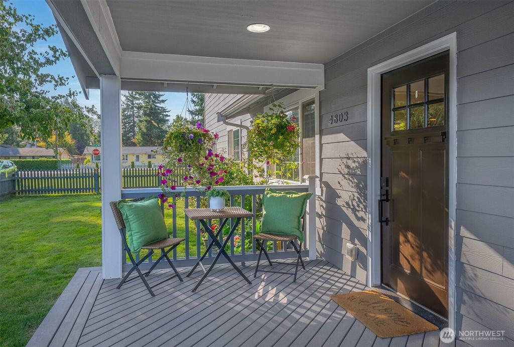 Photo of 4803 135th Place NE, Marysville, WA 98271 (MLS # 2434837)