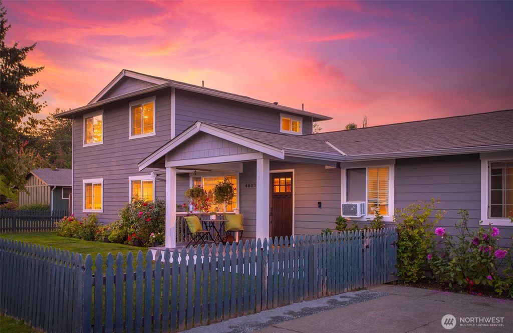 Photo of 4803 135th Place NE, Marysville, WA 98271 (MLS # 2434837)
