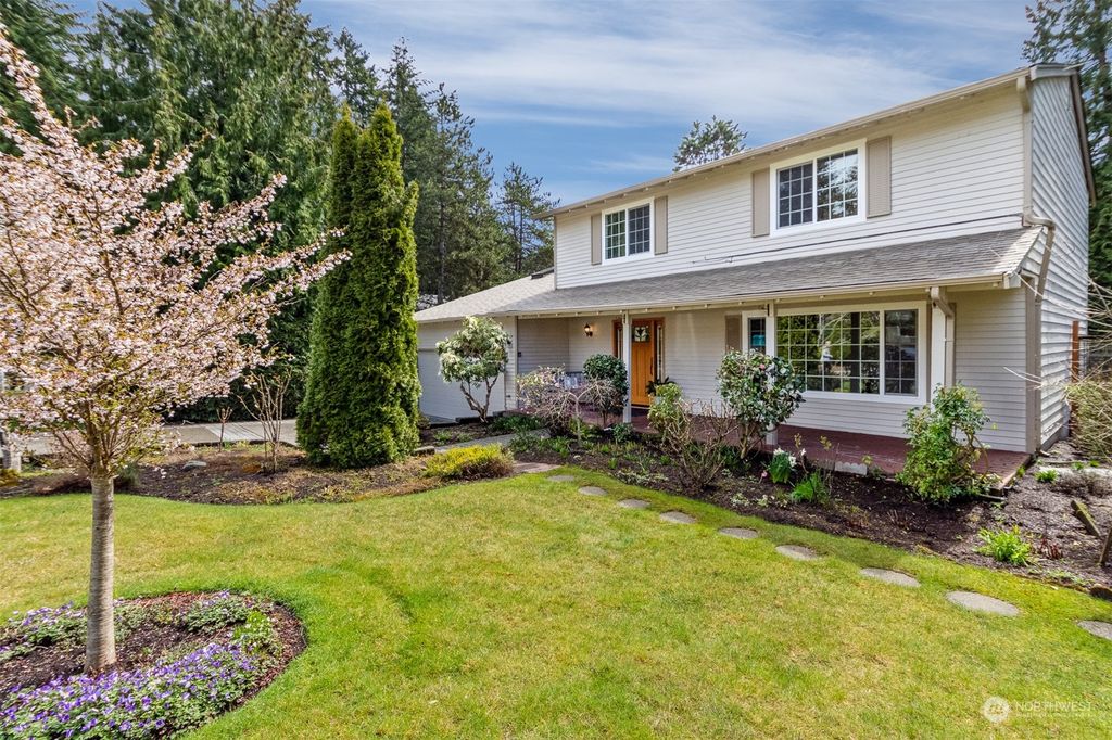 Photo of 11745 NE 149th Street, Kirkland, WA 98034 (MLS # 2051953)