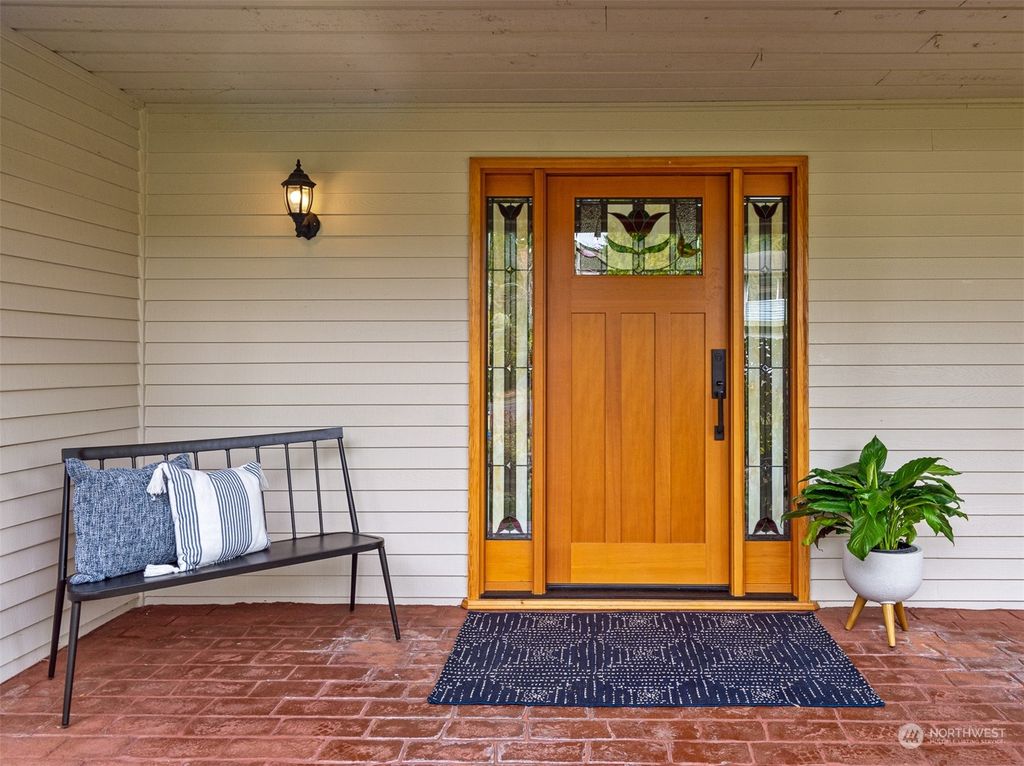 Photo of 11745 NE 149th Street, Kirkland, WA 98034 (MLS # 2051953)