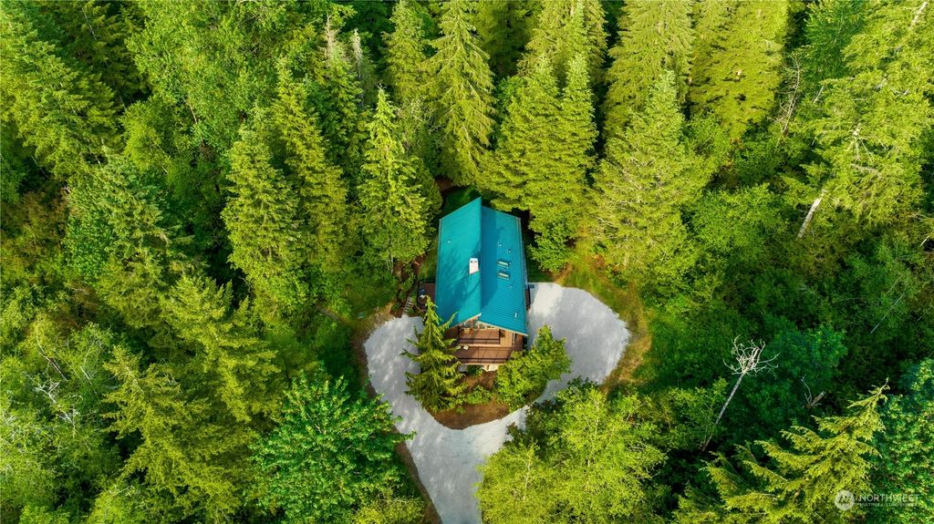Photo of 33431 NE Stossel Creek Way, Duvall, WA 98019 (MLS # 2251929)