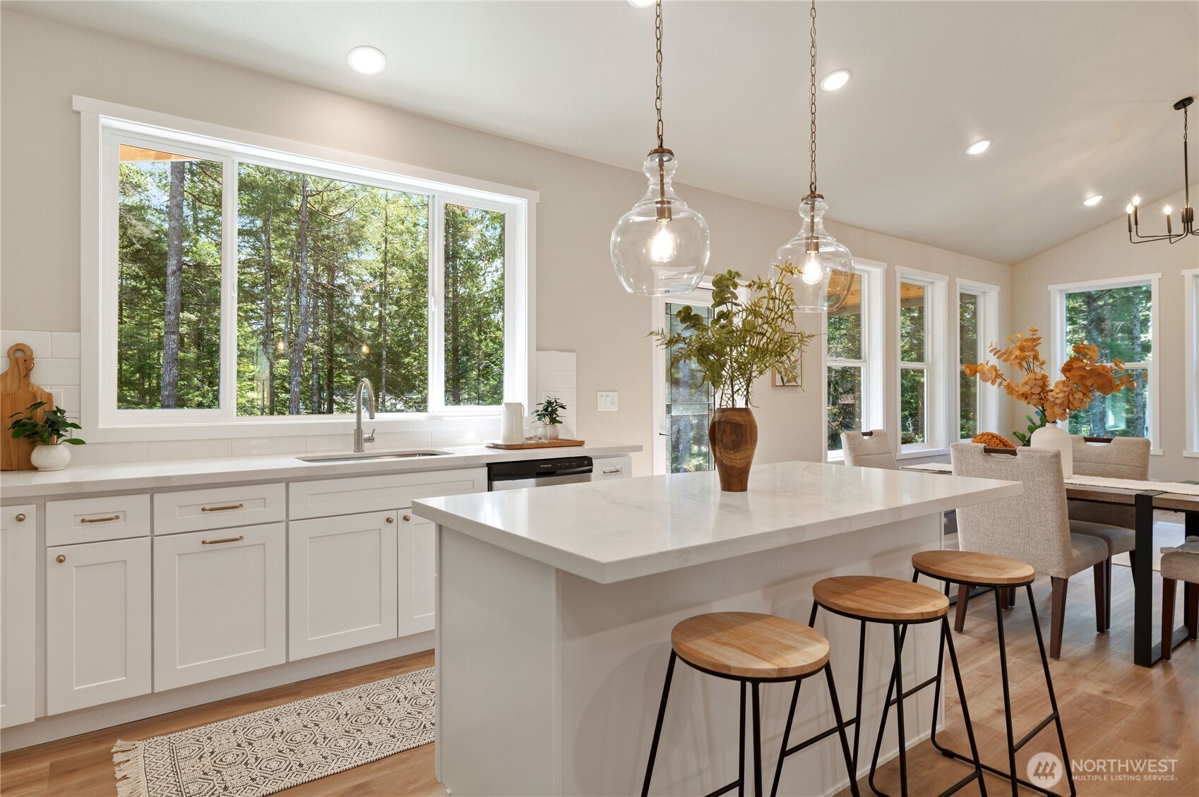 50 E Blackberry Lane