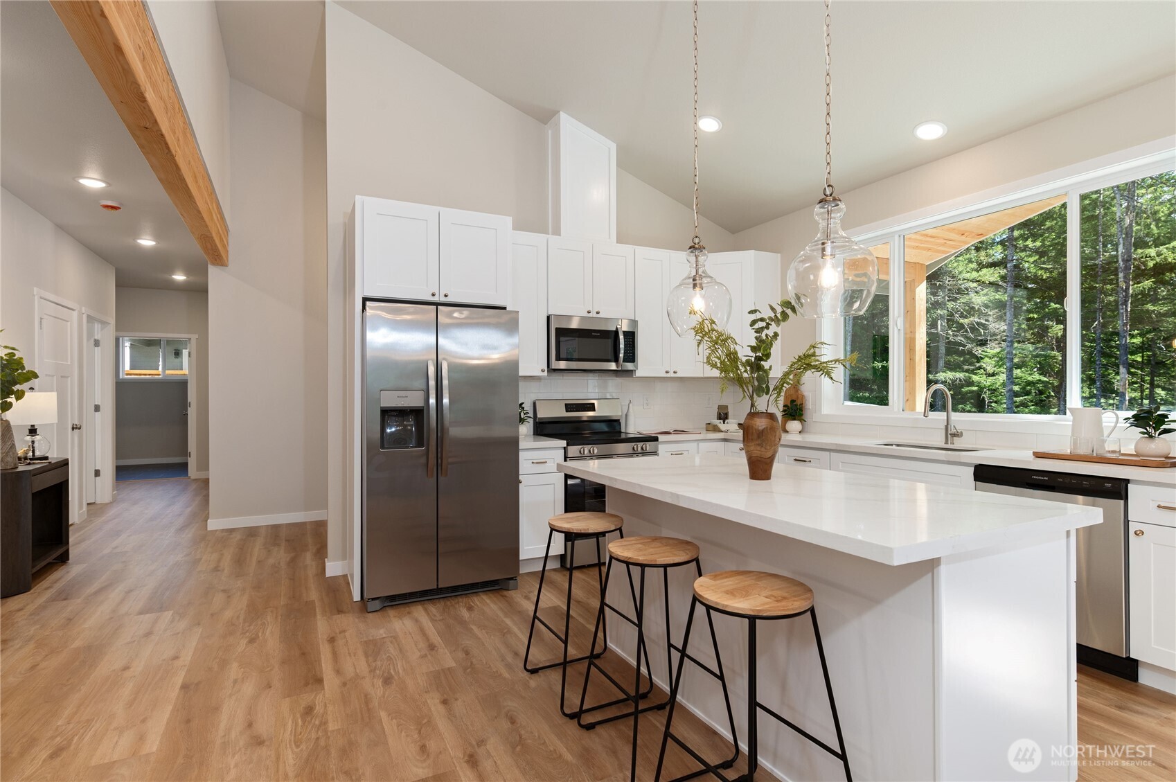 50 E Blackberry Lane