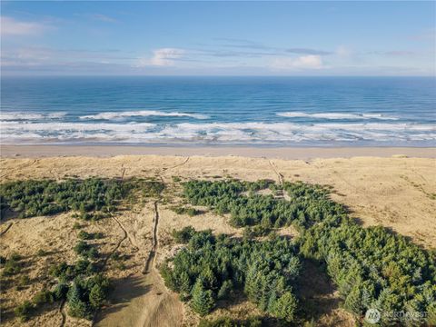 Photo of 1011 Lot B N 231st Lane, Ocean Park, WA 98640 (MLS # 2460401)