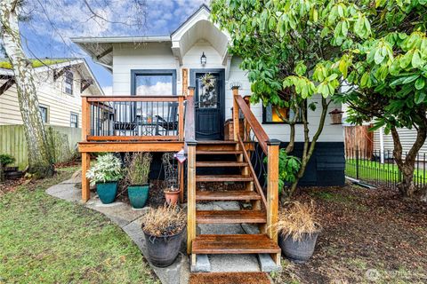 1116 E Marine View Drive Everett WA 98201