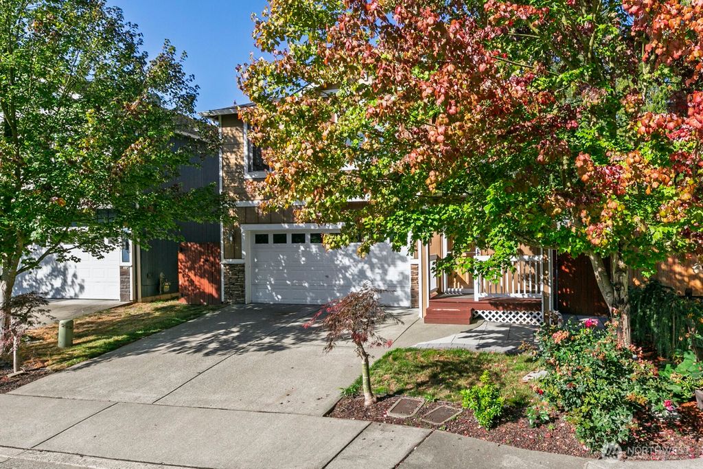 Photo of 244 93rd Place SW, Everett, WA 98204 (MLS # 2436143)