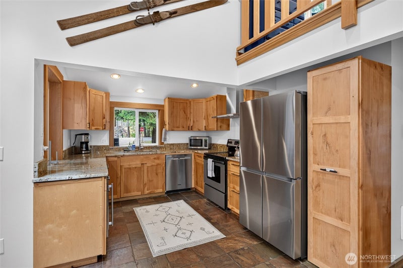 16028 E Crystal Drive E