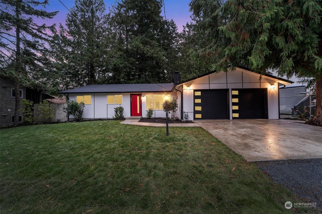 Photo of 12278 Densmore Avenue N, Seattle, WA 98133 (MLS # 2173166)