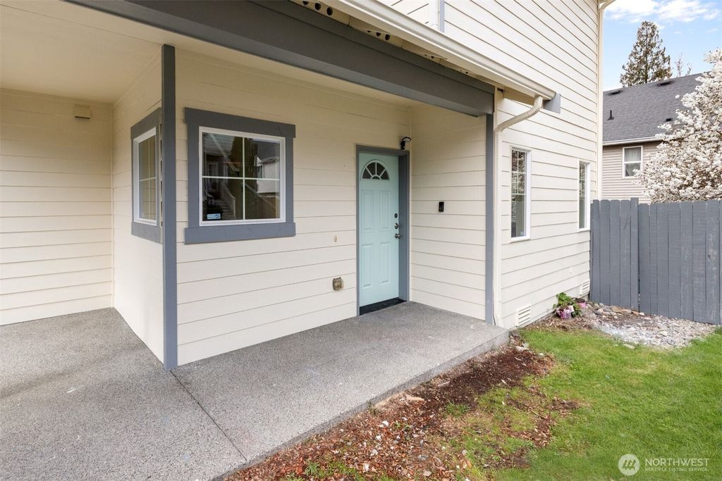 Photo of 19433 25th Drive SE, Bothell, WA 98012 (MLS # 2354922)