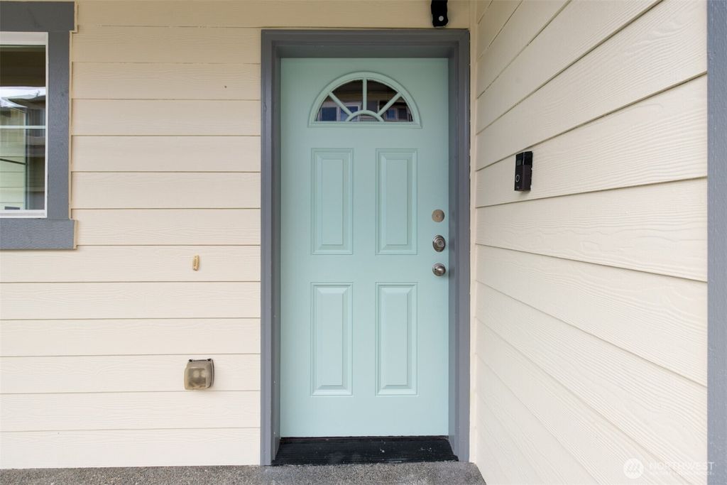 Photo of 19433 25th Drive SE, Bothell, WA 98012 (MLS # 2354922)