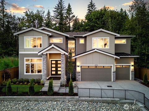 24930 SE 17th Street 3 Sammamish WA 98075
