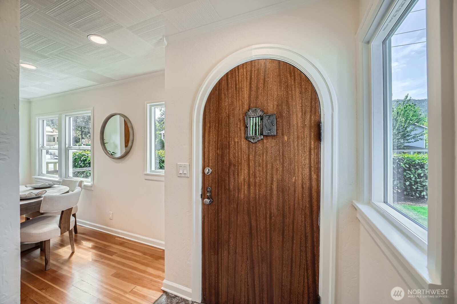 260 E Sunset Way