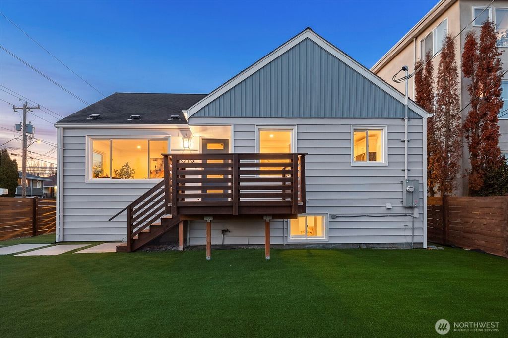 Photo of 1016 NW 85th Street, Seattle, WA 98117 (MLS # 2499816)