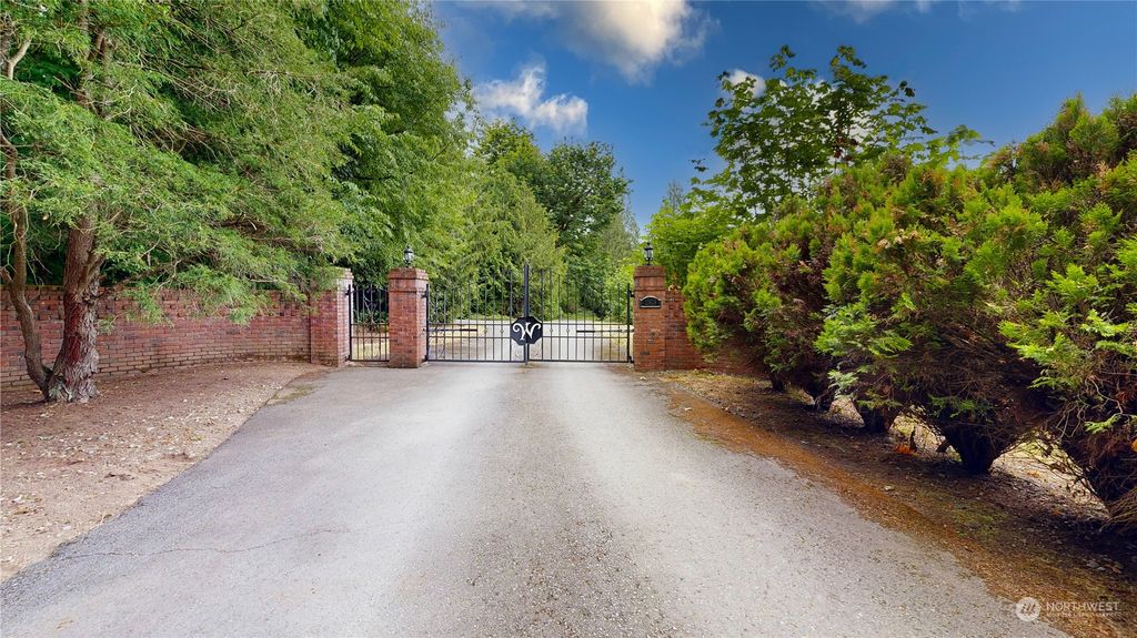 Photo of 21828 251st Avenue SE, Maple Valley, WA 98038 (MLS # 2140316)