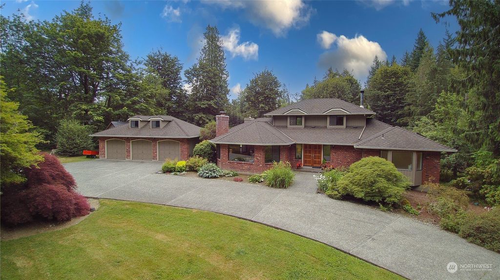 Photo of 21828 251st Avenue SE, Maple Valley, WA 98038 (MLS # 2140316)