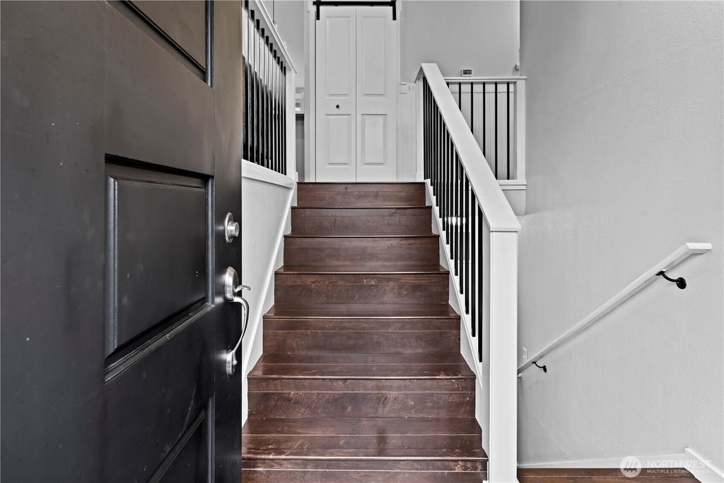 Photo of 9015 NE 142nd Way, Kirkland, WA 98034 (MLS # 2468670)