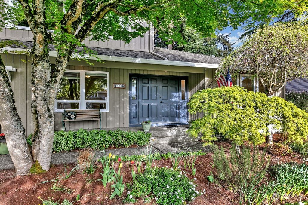 Photo of 18215 149th Avenue SE, Renton, WA 98058 (MLS # 2224730)