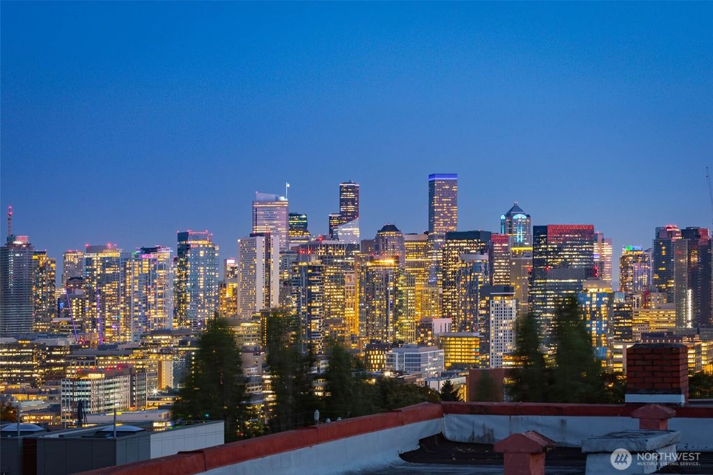 Photo of 1918 5th Avenue N #B, Seattle, WA 98109 (MLS # 2403894)