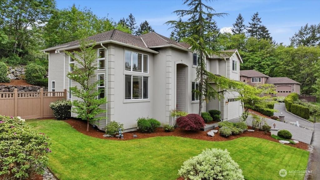 Photo of 24121 NE 1st Place, Sammamish, WA 98074 (MLS # 2517989)
