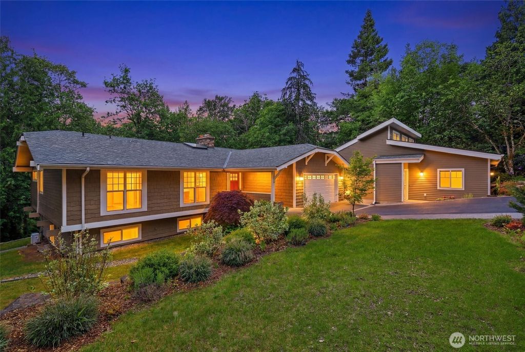 Photo of 20224 SE 26th Street, Sammamish, WA 98075 (MLS # 2521593)