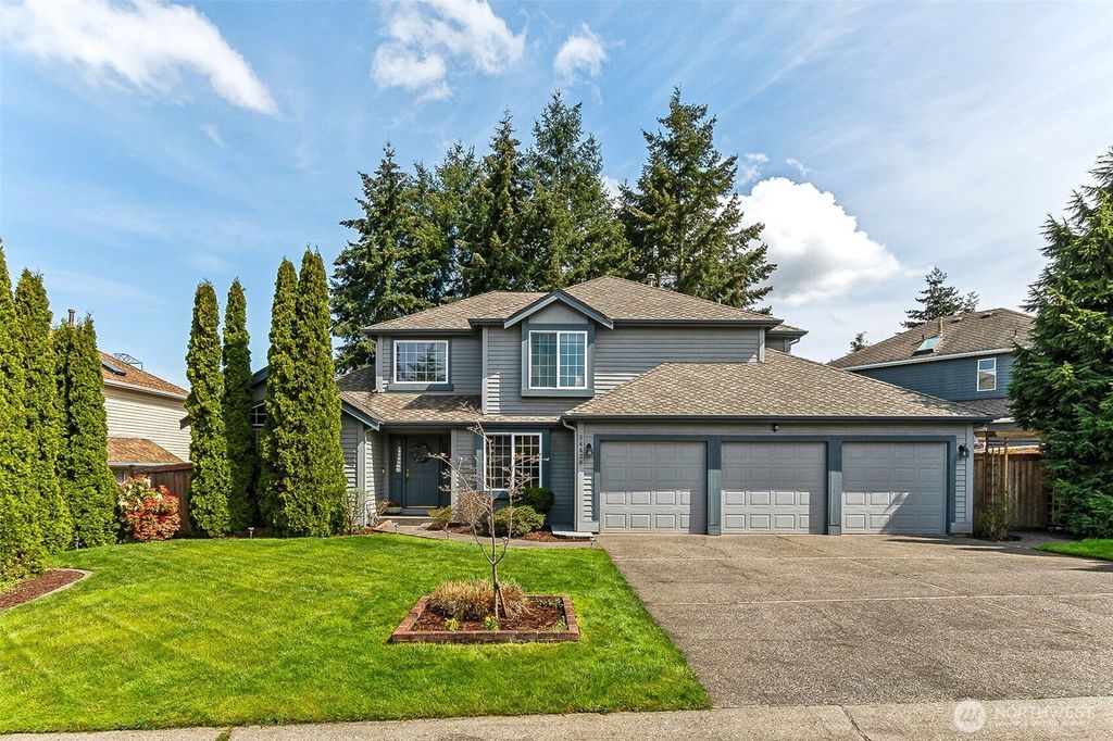 Photo of 34428 9th Avenue SW, Federal Way, WA 98023 (MLS # 2357991)