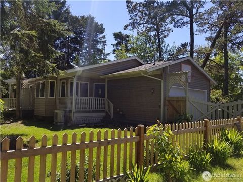 Photo of 1726 271st Place, Ocean Park, WA 98640 (MLS # 2415533)