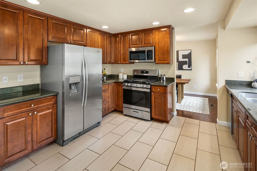 Photo of 14432 86th Place NE, Kirkland, WA 98034 (MLS # 2586453)