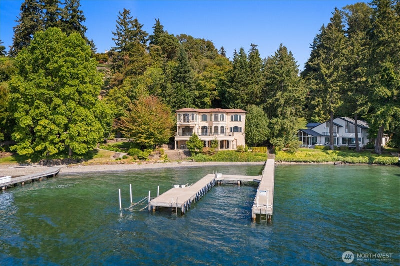 1465 Evergreen Point Road