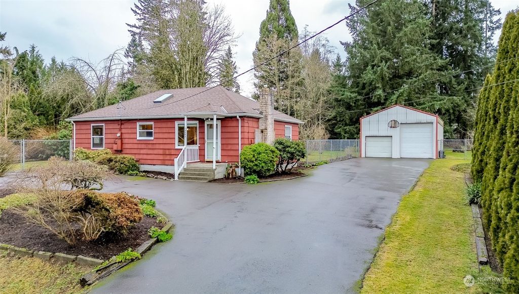 Photo of 13045 166th Avenue SE, Renton, WA 98059 (MLS # 2186960)