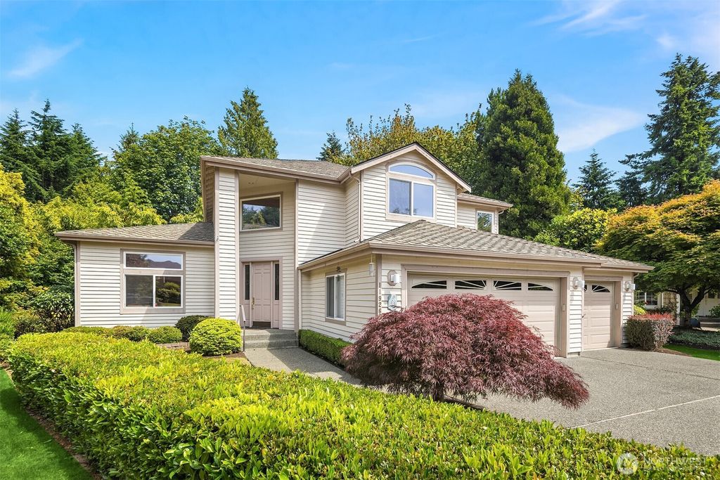 Photo of 11926 SE 198th Court, Kent, WA 98031 (MLS # 2396345)